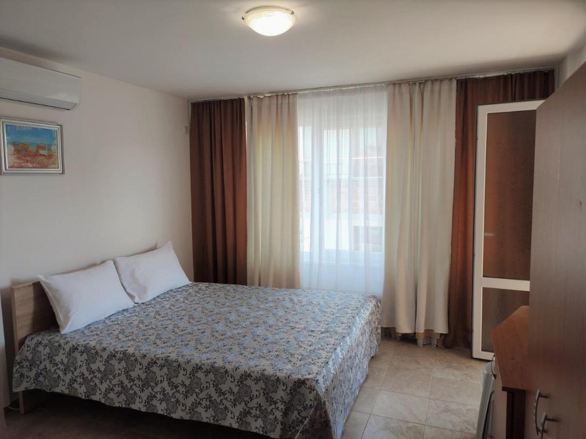 Veda Guest House Поморие Экстерьер фото