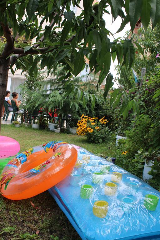 Veda Guest House Поморие Экстерьер фото