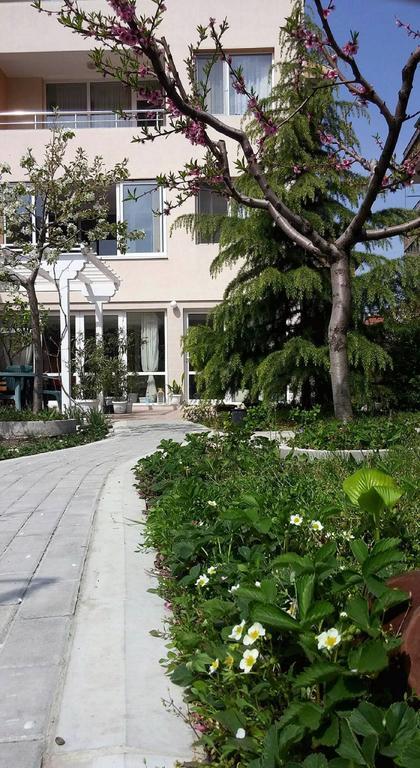 Veda Guest House Поморие Экстерьер фото