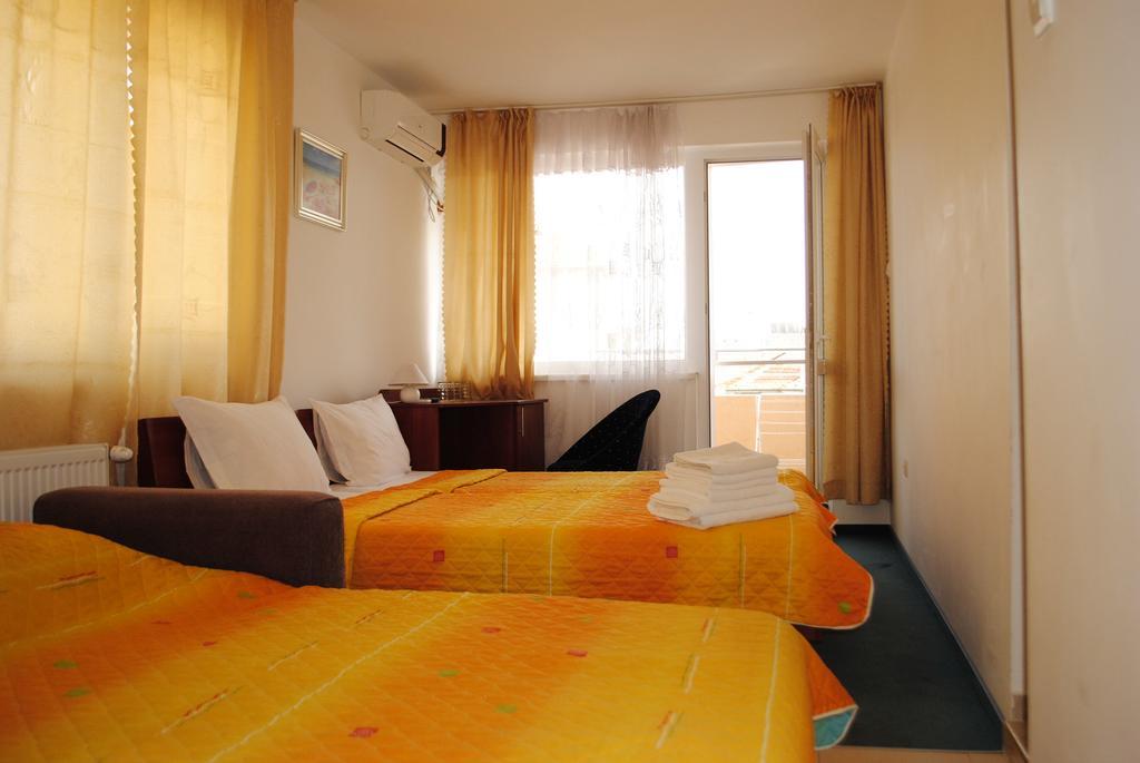 Veda Guest House Поморие Экстерьер фото