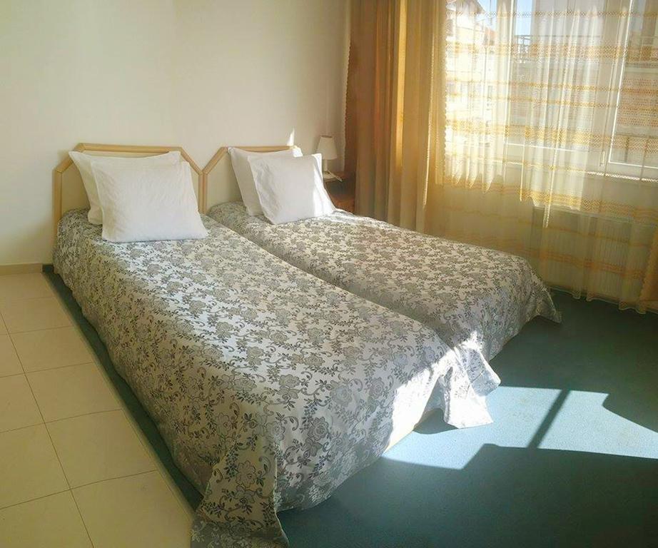 Veda Guest House Поморие Экстерьер фото