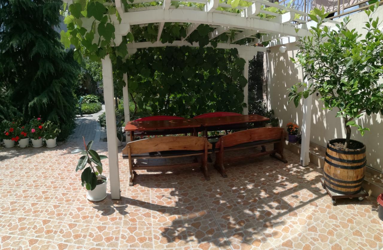 Veda Guest House Поморие Экстерьер фото
