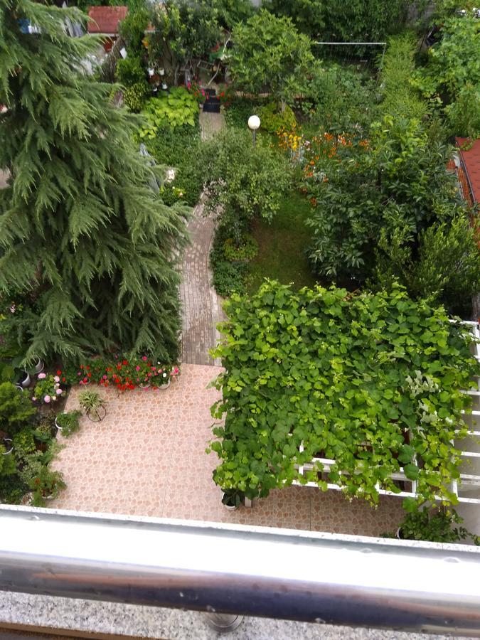 Veda Guest House Поморие Экстерьер фото