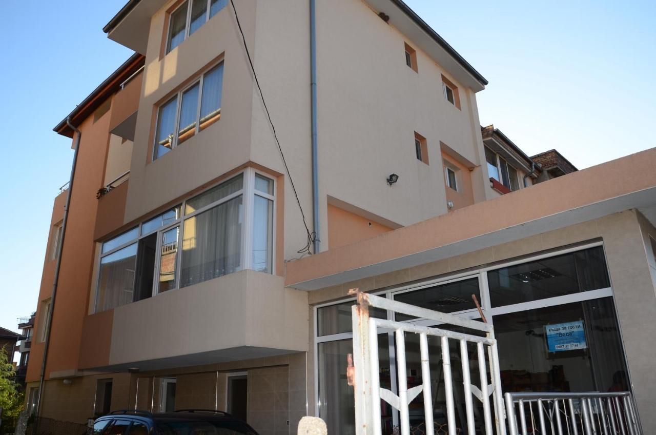 Veda Guest House Поморие Экстерьер фото